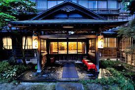 10名様限定！築１６０年を超える老舗旅館「八ツ三館」の飛騨特別会席料理メインイメージ