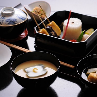 食の都、京都を大満喫！　知る人ぞ知る生麩のフルコースと錦市場メインイメージ